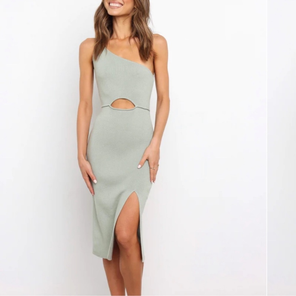 Petal & Pup Stassie Dress Sage green one shoulder midi body con Size 4